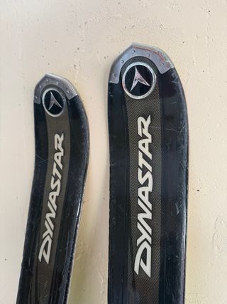 Esquís Dynastar 162cm con fijaciones Look