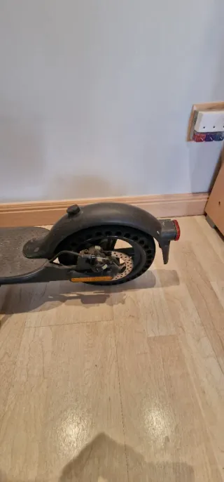 Patinete Xiaomi Mi Electric Scooter Essential