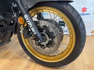 Suzuki Vstrom 650 XT 2024 Amarilla