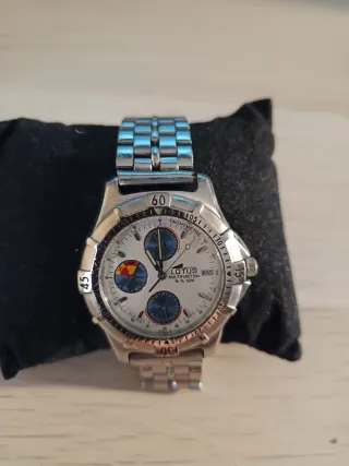 Reloj Lotus Multifunción Plata y Blanco