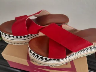 Cuñas de verano rojas