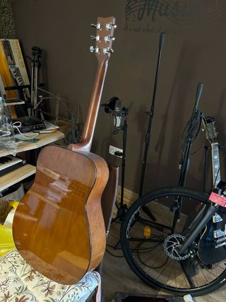 Guitarra Acústica Yamaha