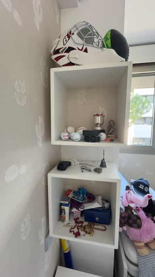 Estanterías metálicas y de madera