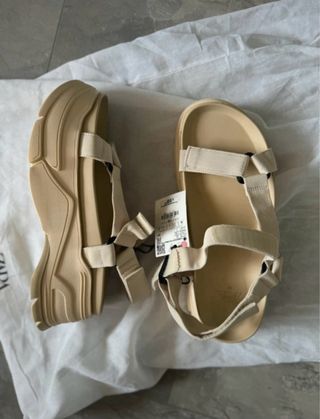 Sandalias Zara Beige Talla 39 Nuevas