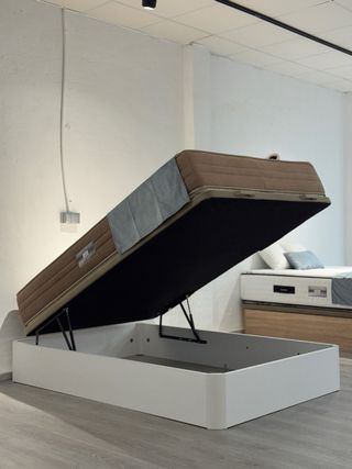 Materasso ortopedico. Viscoelastico + molle.