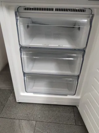 Nevera marca balay clase E 186/60cm con garantia