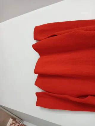 Jersey hombre rojo cuello redondo