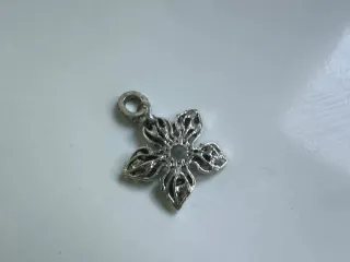 Flor Demogorgon Charm