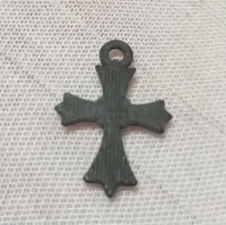 Cruz Medieval de Bronce