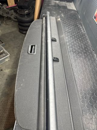 Bandeja cubre maletero skoda octavia 2023