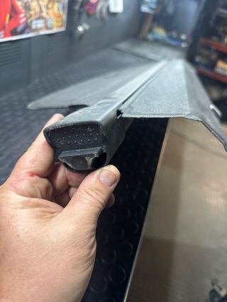 Bandeja cubre maletero skoda octavia 2023