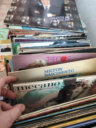Lote 300 vinilos variados