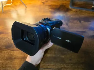 Videocámara Panasonic X2000 4K