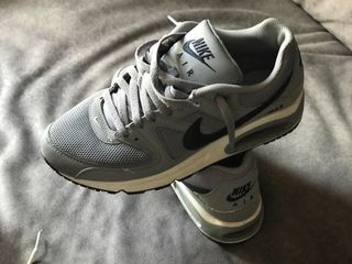 Zapatillas Nike Air Max Gris y Negro