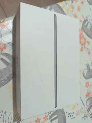 Caja vacía iPad 8