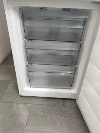 Nevera marca Daewoo 185/60cm clase A+ con garantia