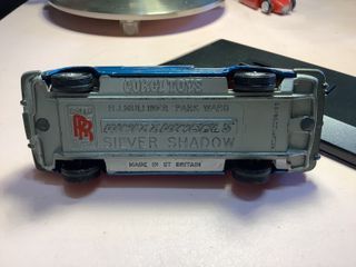 Coche Corgi Toys Rolls Royce Silverio SHADOW 1/43