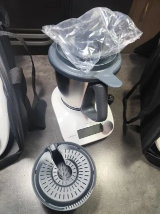 SE VENDEN VARIOS THERMOMIX'S TM6 Y FRIEND