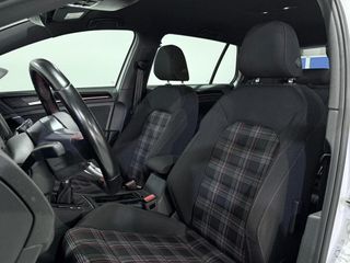 Volkswagen Golf GTI 2.0 TSI 220 5p