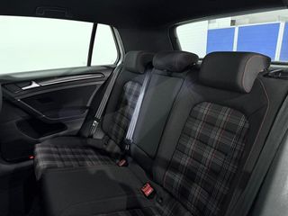 Volkswagen Golf GTI 2.0 TSI 220 5p