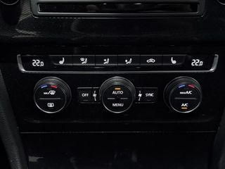 Volkswagen Golf GTI 2.0 TSI 220 5p