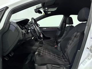 Volkswagen Golf GTI 2.0 TSI 220 5p