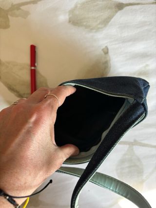 Bolso vaquero azul con ribete turquesa