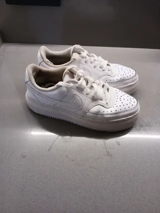 Nike Court Vision Alta Talla 40