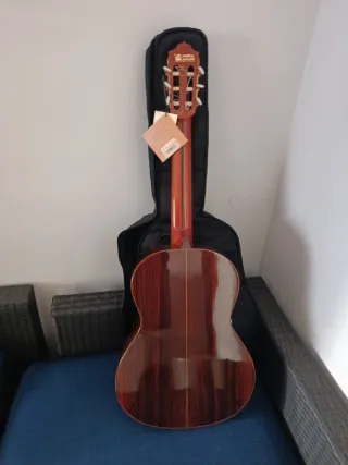 Guitarra Almansa Abeto