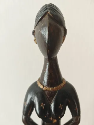 Figura africana mujer madera, 65 cm