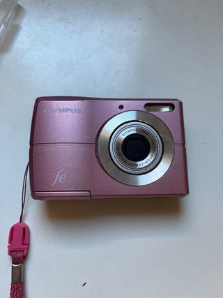 Fotocamera Olympus FE-26 rosa