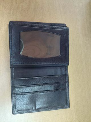 Carteira pequena preta