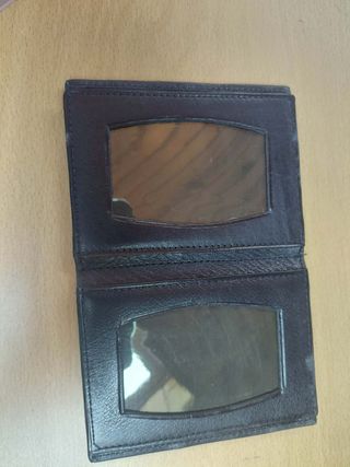 Carteira pequena preta