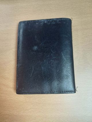 Carteira pequena preta