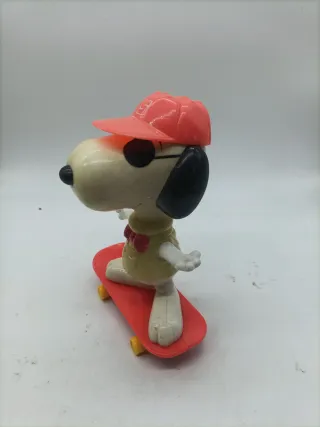 Figura Snoopy McDonald's Patinador