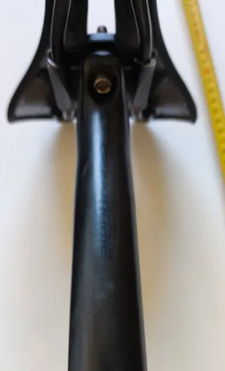 Tija Carbono 27.8 x 400 + Sillín de carbono