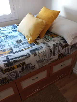 Cama individual con 6 cajones y colchón,desmontado