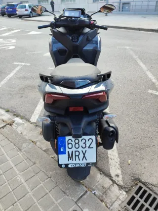 Yamaha Tricity 300 gris