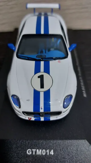 Maqueta Coche Maserati Trofeo Presentación
