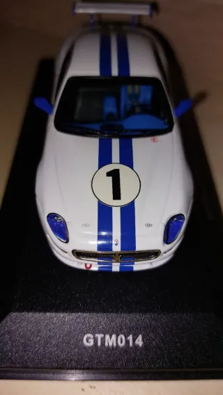 Maqueta Coche Maserati Trofeo Presentación