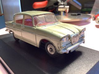 Coche Singer Vogue 1/43 Dinky Toys