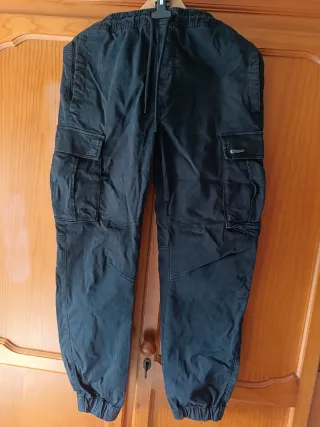 Pantalones Cargo Negro y Verde Militar
