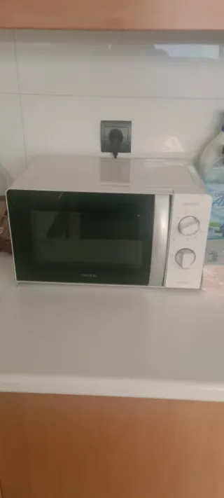 Microondas blanco