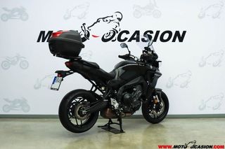 YAMAHA TRACER 9