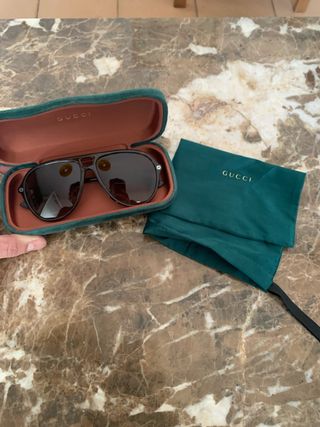 Gafas de Sol Gucci Negras y Verdes