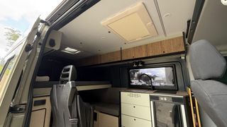 MAN TGE Cha CD 3.180 2.0 EU6 FWD 130 kW 8AT SW