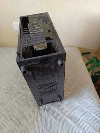 Caja PC Aerocool Strike X