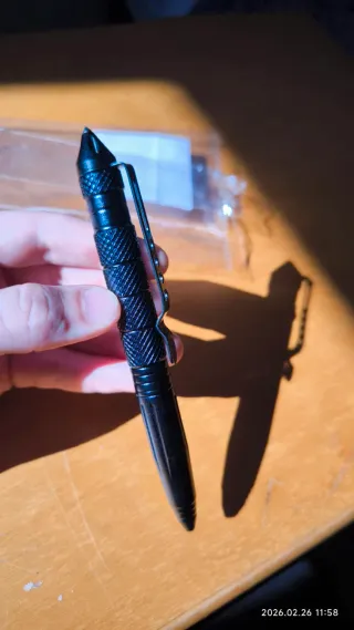 Bolígrafo Táctico Negro