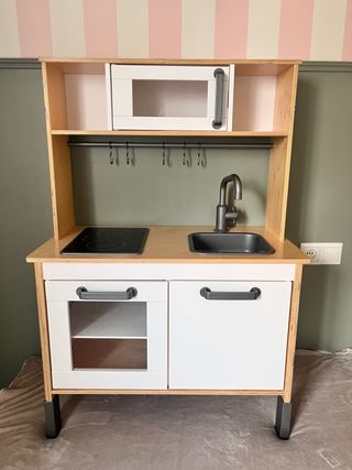 Cocina Juguete IKEA. (Regalo ollas y comidita)
