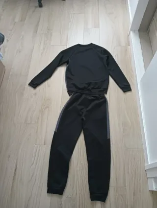 Conjunto McKenzie Negro Talla M